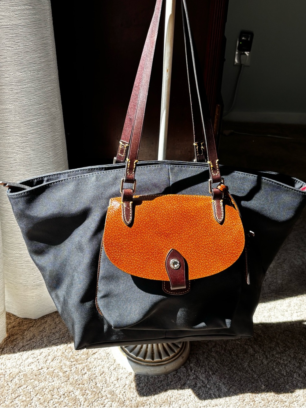 Dooney & Bourke Wayfarer Nylon Tote Bag Black Leather Trim - Picture 2 of 9